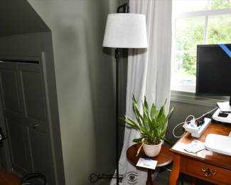 325Upper Level Office