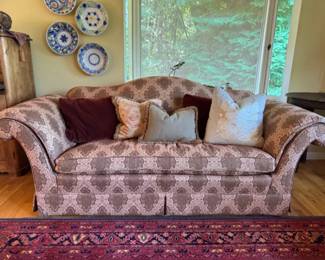 Vintage-Inspired Floral Couch w/ Throw Pillows (4)
