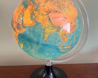 Vintage Illuminated Rotatable World Globe w/ Stand