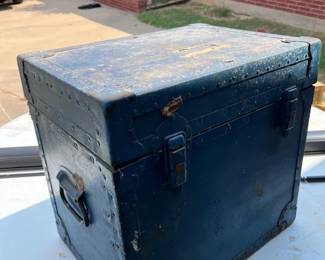 Vintage trjunk