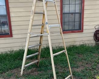 Fiberglass ladder
