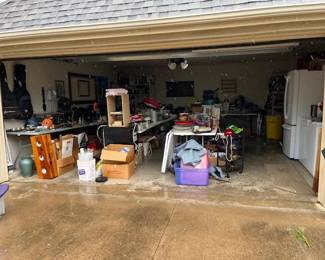 A look at the attached garage