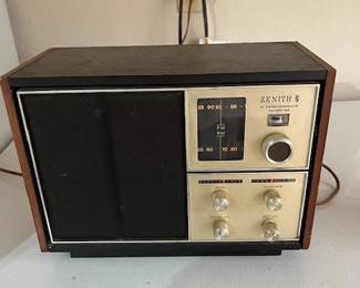 Working Vintage Zenith Radio