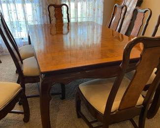 Super nice Dining Room Table and Chairs, 98 " long with both leaves installed and 44" wide with 8 chairs