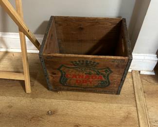 Vintage Canada Dry Crate