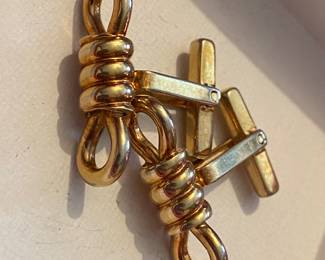 Knot cufflinks