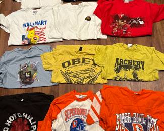 Lots of vintage Tshirt 