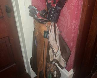 Golf clubs 