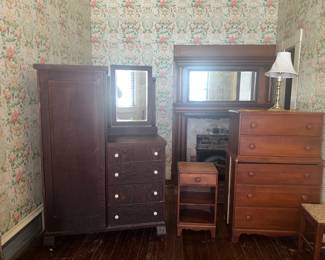 Wardrobe, side table & chest of drawers 
