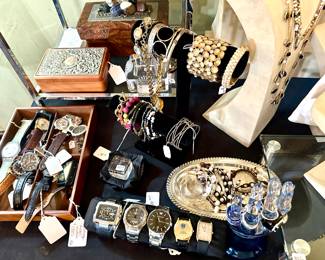 Ladies & Mens Watches