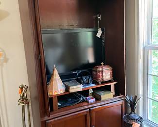 tv armoire