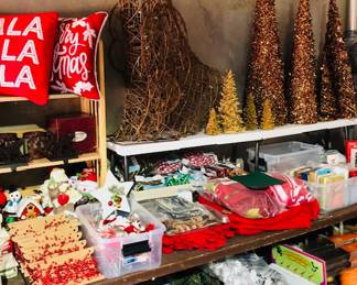 Large Selection of Christmas Decor. Top Condition.