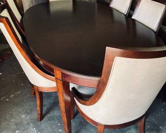 Allerton Dining Set From Neiman Marcus. 9 Pc. Excellent Condition.