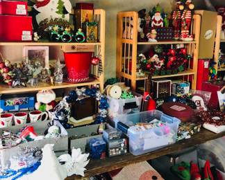 Large Selection of Christmas Decor. Top Condition.