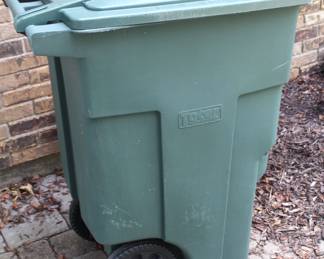 Large Toter trash can $30.00.