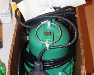 Hydromatic W/D/V-A1 cast iron pump.