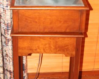 Dolphin Wonder by Robert Wyland, Lucite Sculpture with custom made light table. No. 1,673 of 2,000. BUY IT NOW! $975.00. 12 1/2" X 13 1/2" X 7"