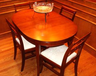 Great size table with four chairs and one leaf. BUY IT NOW! $225.00. 33" X 48" w/12" leaf.