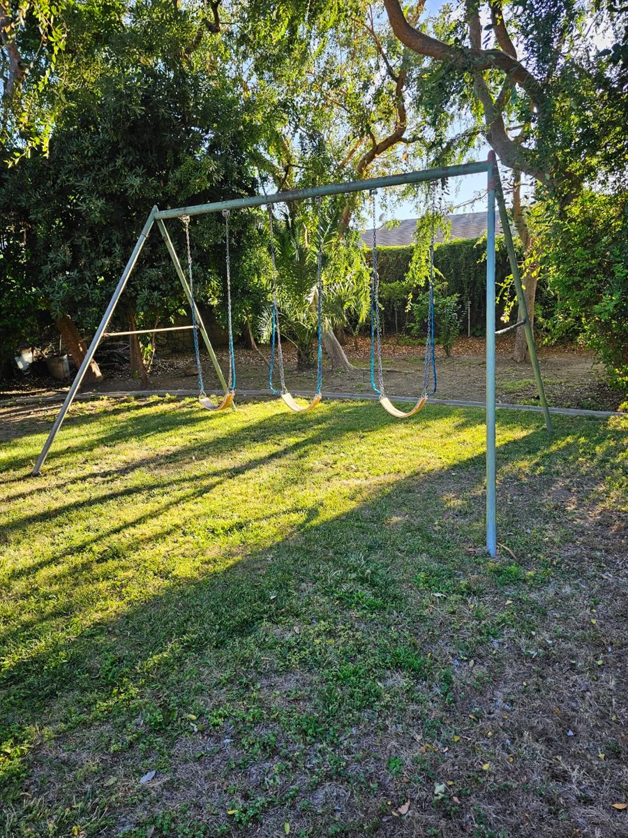 Vintage swing set $100