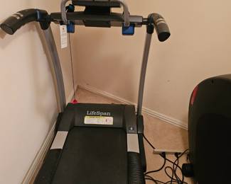 LifeSpan TR4000i treadmill