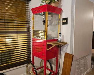 large popcorn machine/cart (new)