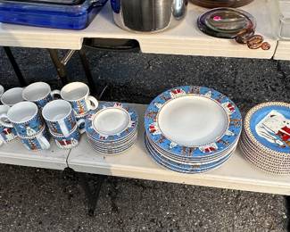 Sakura snowman holiday dishes