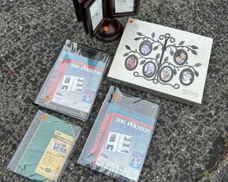 Frames and Photo Albums