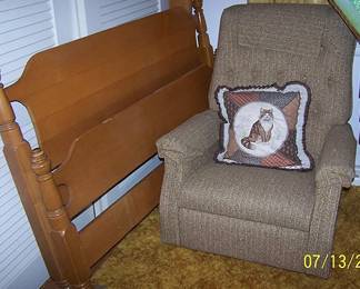 Full size bed frame, recliner
