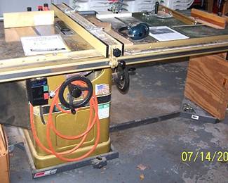 Powermatic 66 table saw w / extensions