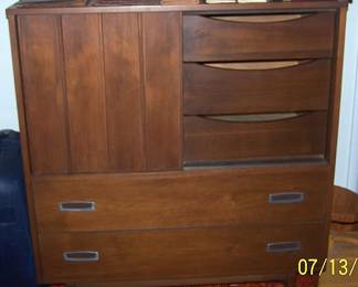 MCM high boy dresser (Mainline by Hooker)