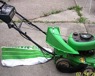 Lawn boy self-propelled lawn mower