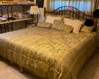KING SIZE BED COMPLETE