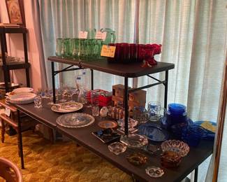 COLLECTIBLE GLASSWARE