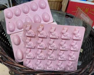 Candy molds-all holidays represented