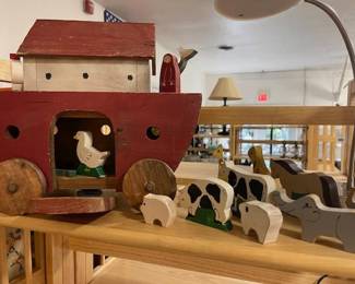 Folk art Noahs ark