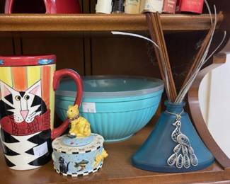 Cookbooks and kitchen accessories