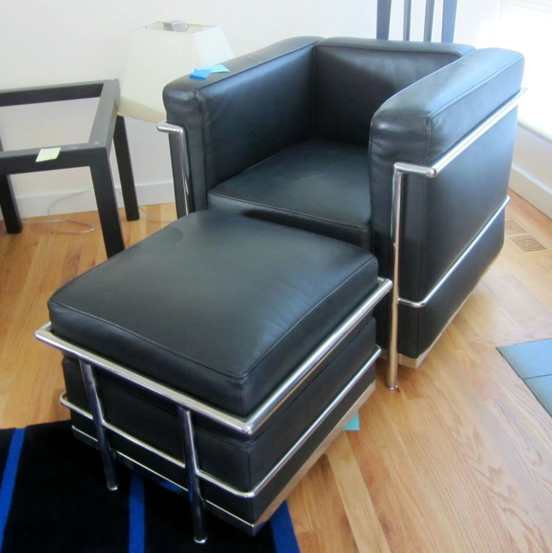 LC2 STYLE CHAIR
