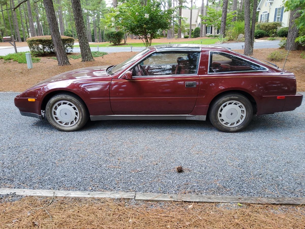 ソファ Estate Sale with a Collectors Car! in Pinehurst, NC starts