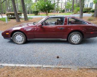1988 Nissan 300 ZX T-Top 2+2 Very Good Condition with 180,452 miles and a Brand New Battery!!