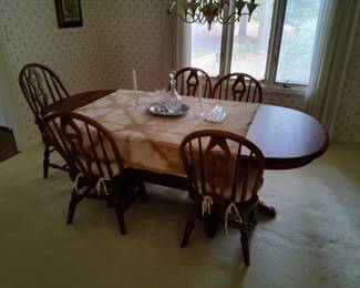 Trestle table with 4 leaves