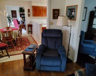 Brand New Lift and Reclining Chair