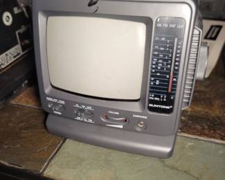 Suntone portable BW TV/radio