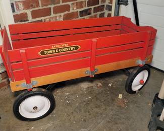 Radio Flyer Town and Country wagon