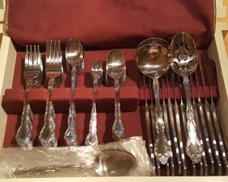 Michael Lloyd Stainless Flatware