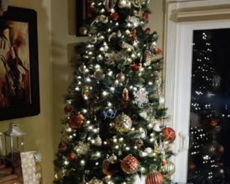 10ft Prelit Christmas Tree