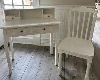 White Writing Desk With Chair