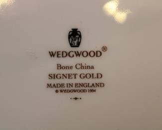 Underside detail of Wedgwood Signet Gold bone china, made in England, 1994,
