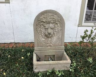 Lion fountain 