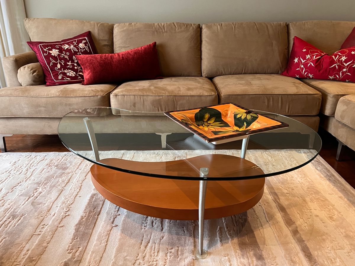 MIX OF CONTEMPORARY & VINTAGE DECOR