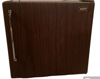 Sanyo Mini Fridge